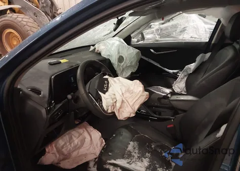 2024 Kia Niro Plug-In Hybrid Ex z USA, uszkodzony, nr VIN KNDCS3LFXR5172304